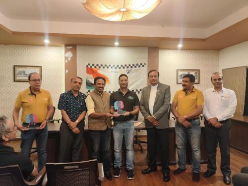 Felicitation function of Mental Health Awareness Riders. (16)